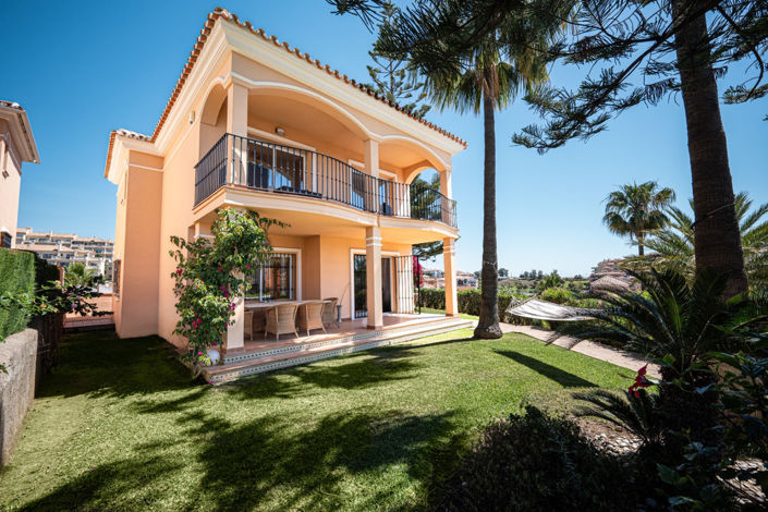 Image No.1-5 Bed Villa for sale