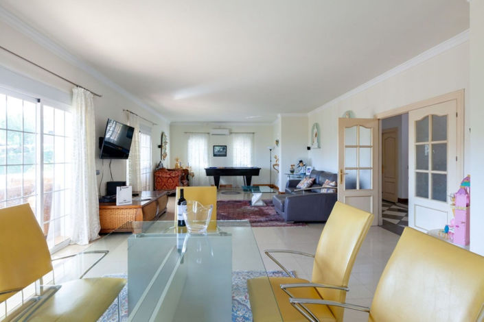 Image No.9-5 Bed Villa for sale