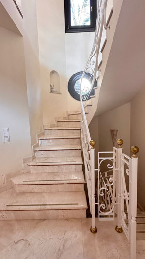 Image No.17-6 Bed Villa for sale