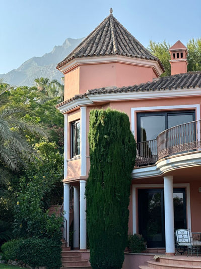 Image No.20-6 Bed Villa for sale