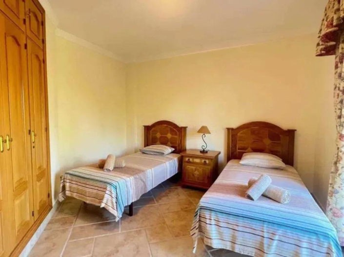 Image No.11-5 Bed Villa for sale