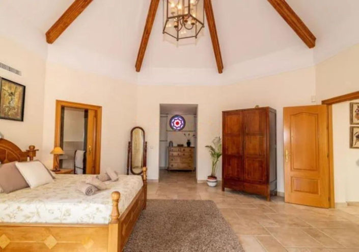 Image No.16-5 Bed Villa for sale