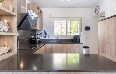 9-467d0cee5b725f3ef65f102a0c2e69c0