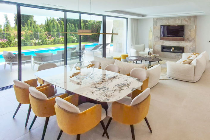 Image No.5-Villa de 4 chambres à vendre à Estepona