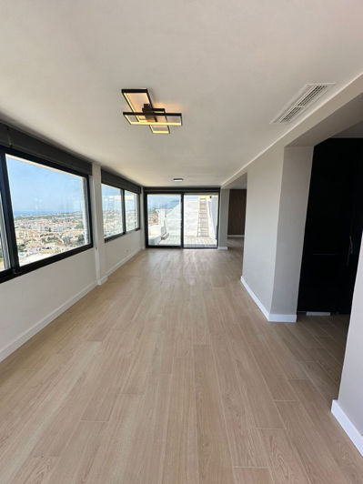 Image No.21-3 Bed Penthouse for sale