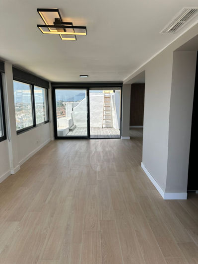 Image No.22-3 Bed Penthouse for sale