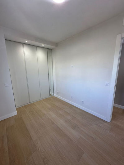 Image No.37-3 Bed Penthouse for sale