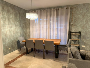 7-aa4cc561180b369757c0bb4af9886cd3