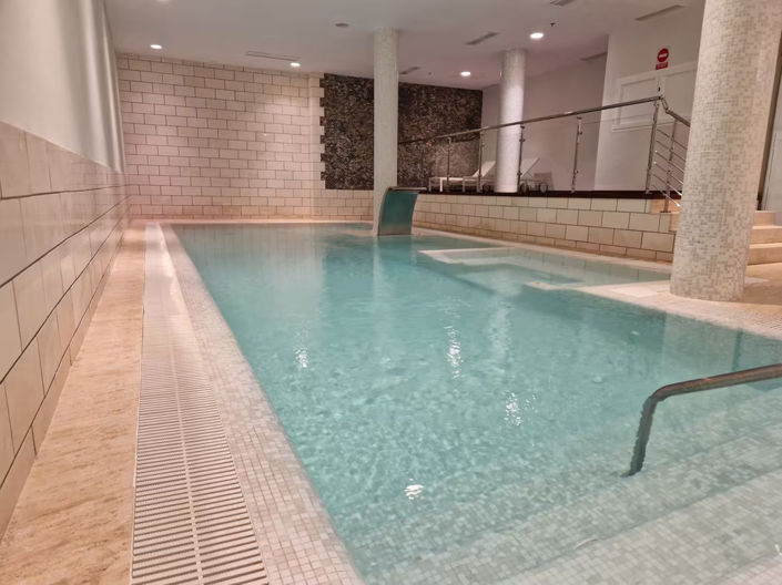 Image No.16-2 Bed Townhouse for sale