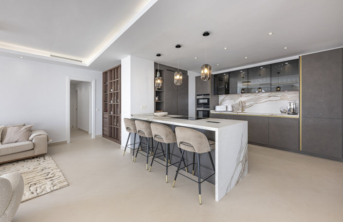 Image No.20-3 Bed Apartment for sale