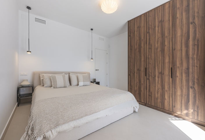 Image No.33-3 Bed Apartment for sale