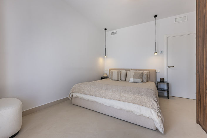 Image No.36-3 Bed Apartment for sale