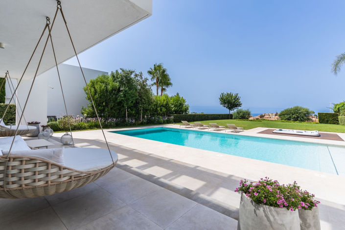 Image No.1-5 Bed Villa for sale
