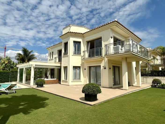 Image No.1-5 Bed Villa for sale