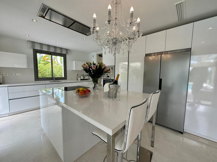 Image No.29-5 Bed Villa for sale