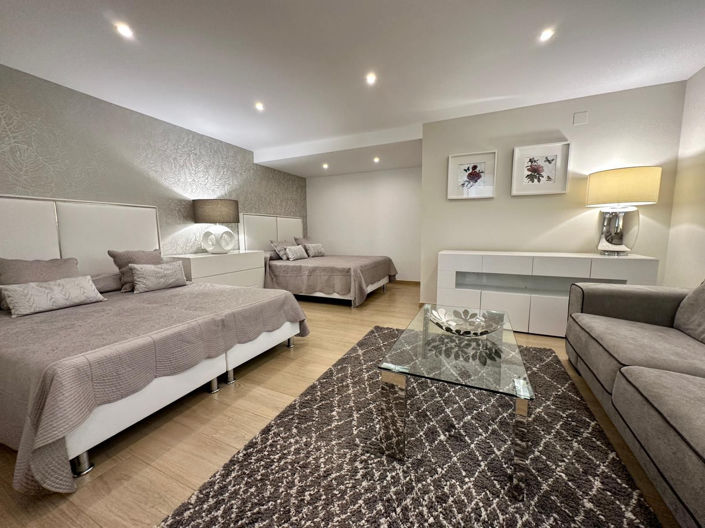 Image No.43-5 Bed Villa for sale