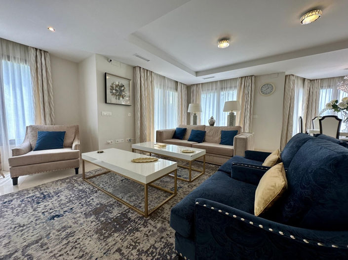 Image No.6-5 Bed Villa for sale