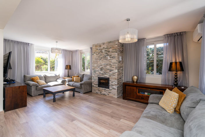 Image No.12-4 Bed Villa for sale