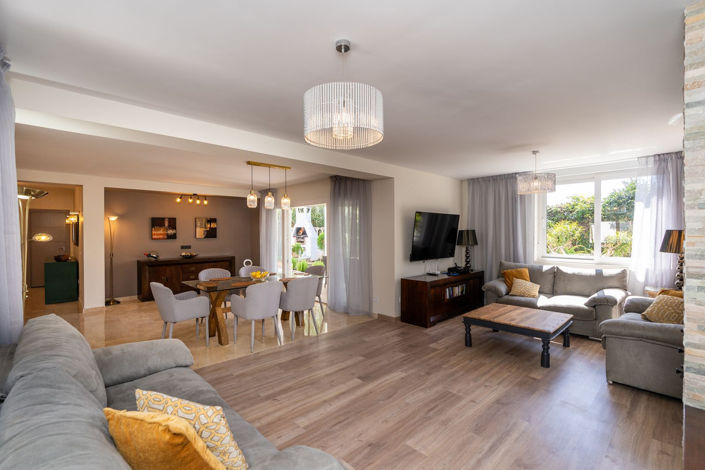 Image No.4-Villa de 4 chambres à vendre à Marbella