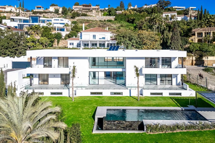 Image No.15-6 Bed Villa for sale