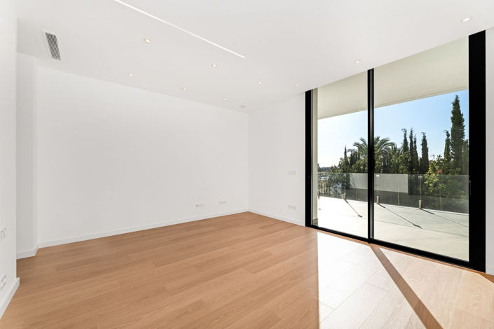 Image No.27-6 Bed Villa for sale