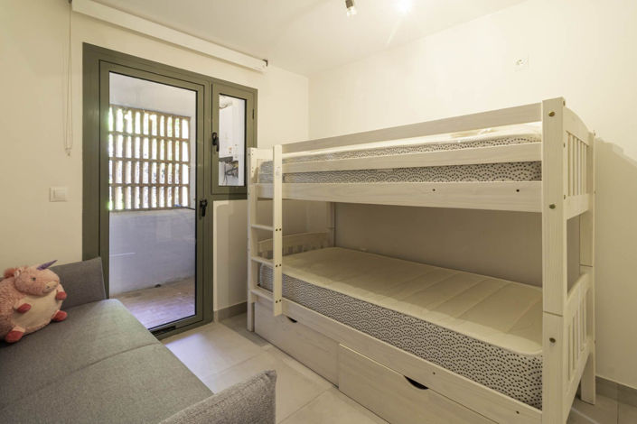 Image No.13-3 Bed Apartment for sale