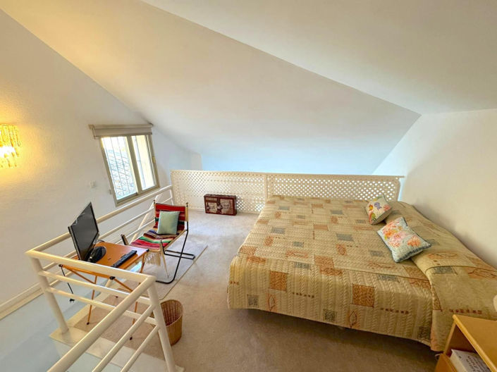 Image No.35-2 Bed Duplex for sale