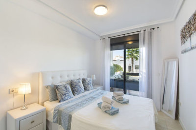 10-bb915d1cb19341576dcdc994b81ab9c5