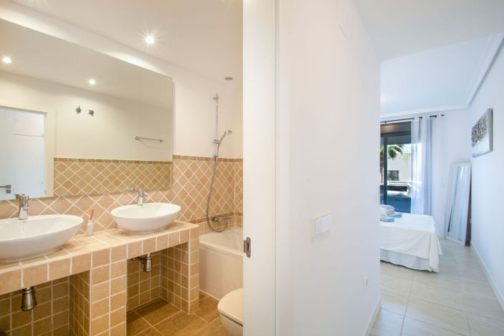 Image No.9-2 Bed Apartment for sale