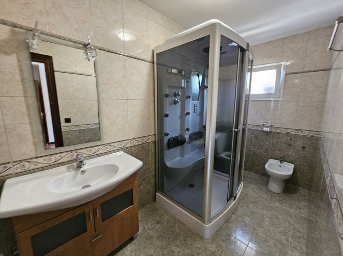 Image No.34-3 Bed Townhouse for sale