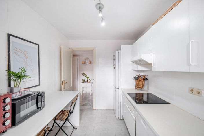 Image No.20-2 Bed Apartment for sale