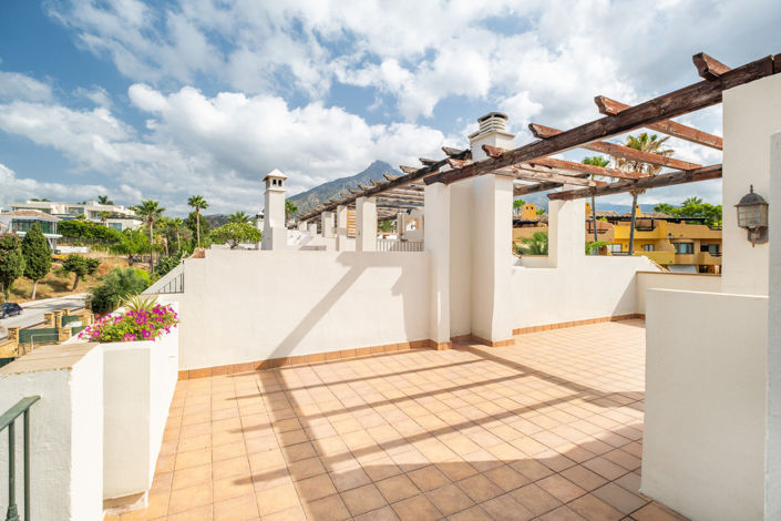 Image No.17-3 Bed Townhouse for sale