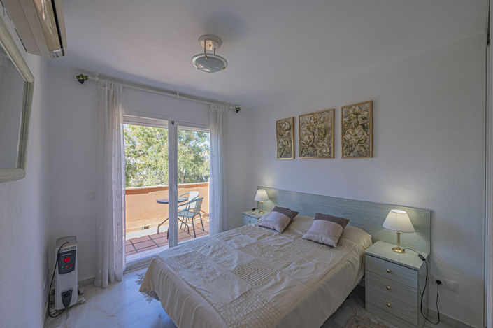 Image No.10-3 Bed Townhouse for sale