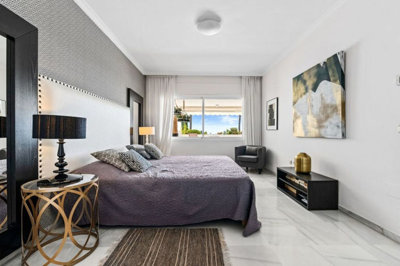 13-5fd73dea700db77384c091ca9818b1a9