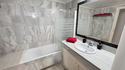 9-467d0cee5b725f3ef65f102a0c2e69c0