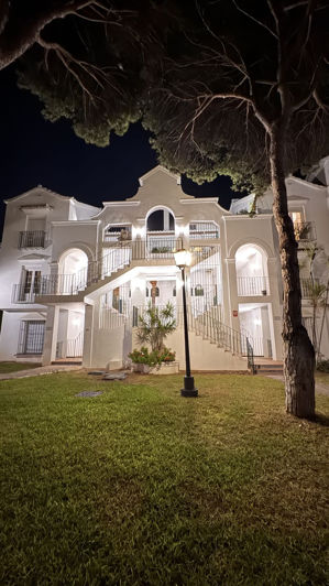 Image No.18-2 Bed Apartment for sale