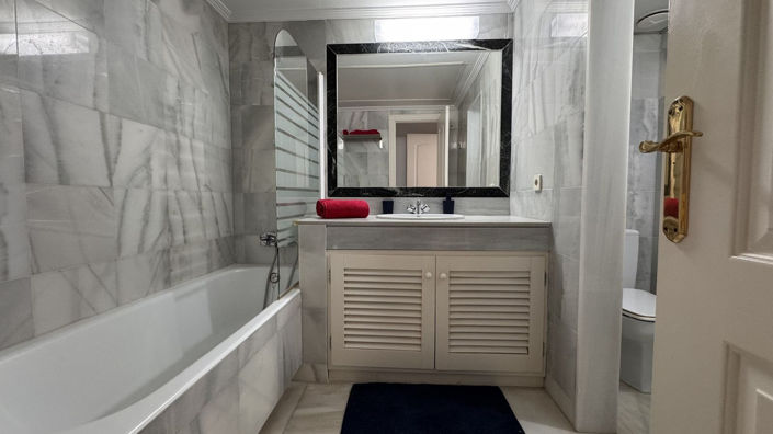 Image No.6-Appartement de 2 chambres à vendre à Malaga