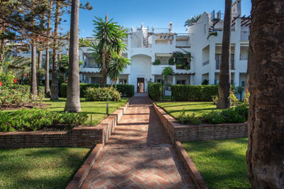 3-e898b2bb2a2fdfd06d2c39894dce8316