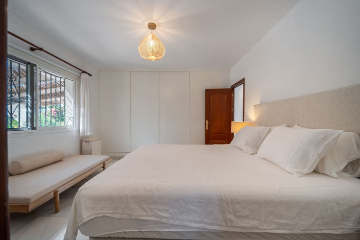 Image No.11-2 Bed Villa for sale