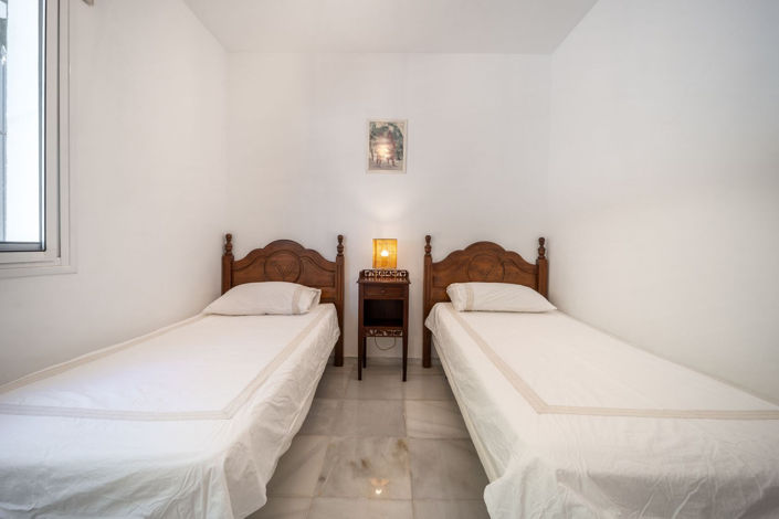 Image No.15-2 Bed Villa for sale