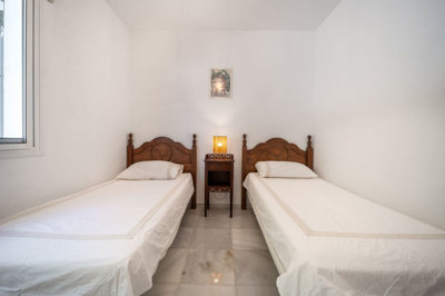 15-11d12f2f454f2f5e9b981fdd8b901d51