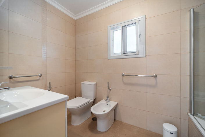 Image No.17-2 Bed Villa for sale