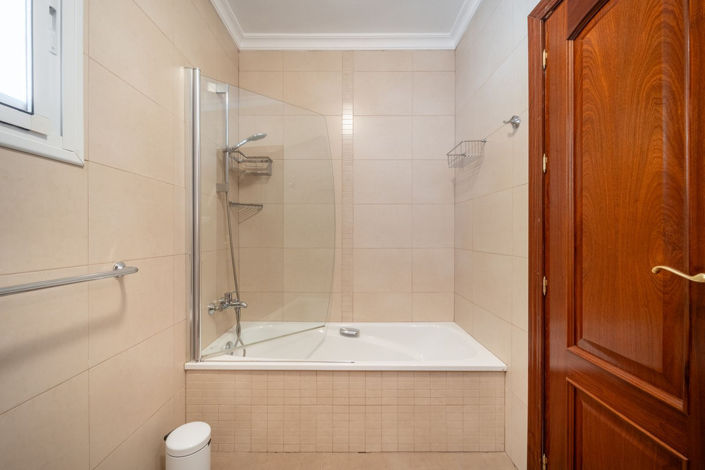 Image No.19-2 Bed Villa for sale