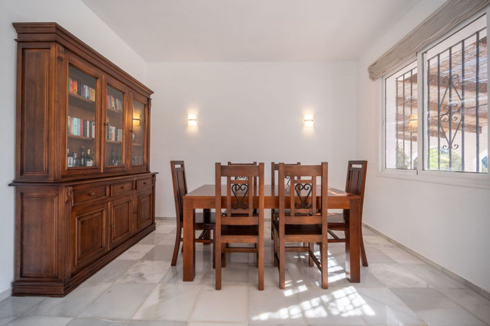 Image No.24-2 Bed Villa for sale