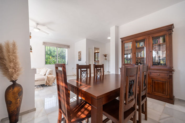 Image No.25-2 Bed Villa for sale