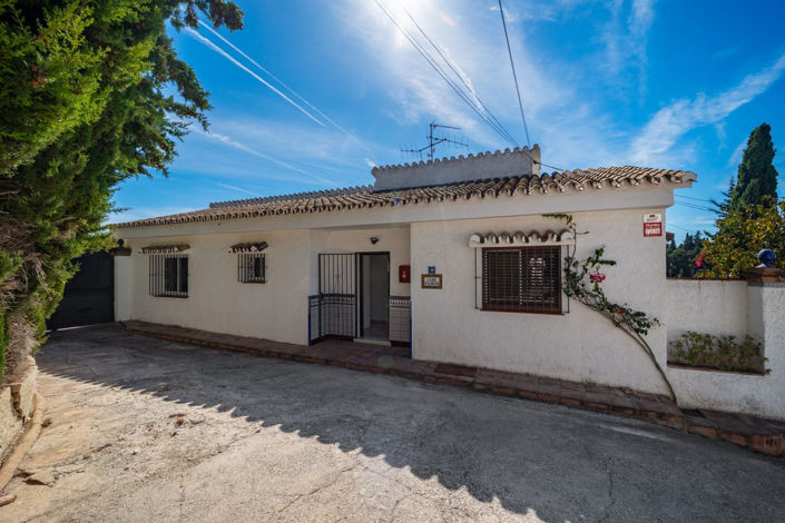 Image No.35-2 Bed Villa for sale