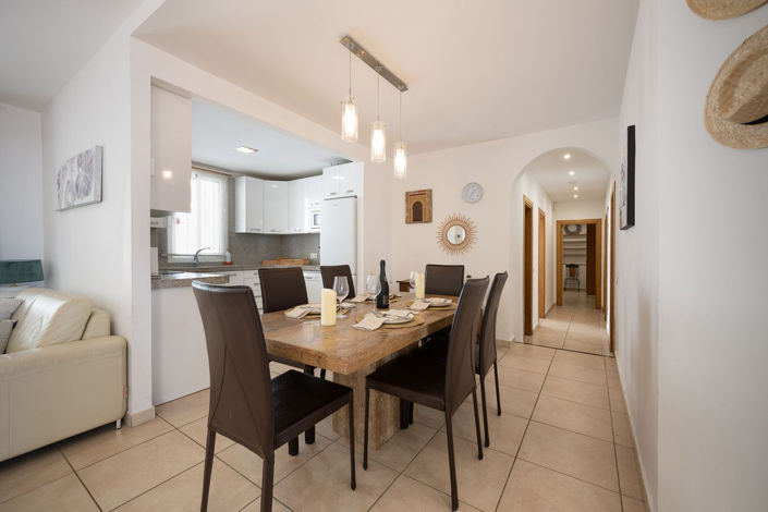 Image No.8-3 Bed Apartment for sale