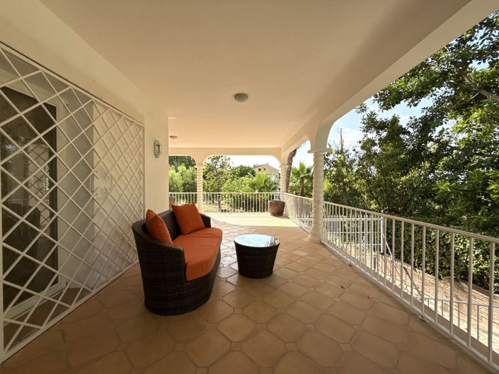 Image No.14-3 Bed Townhouse for sale