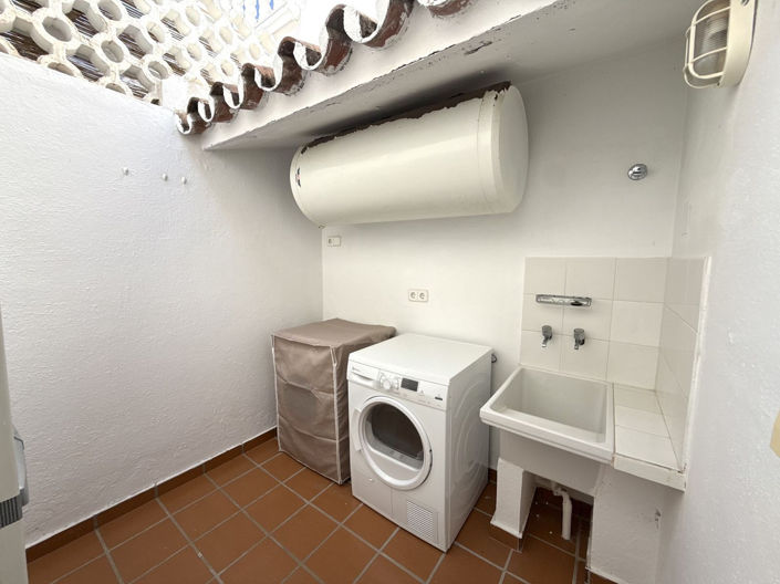 Image No.37-3 Bed Townhouse for sale