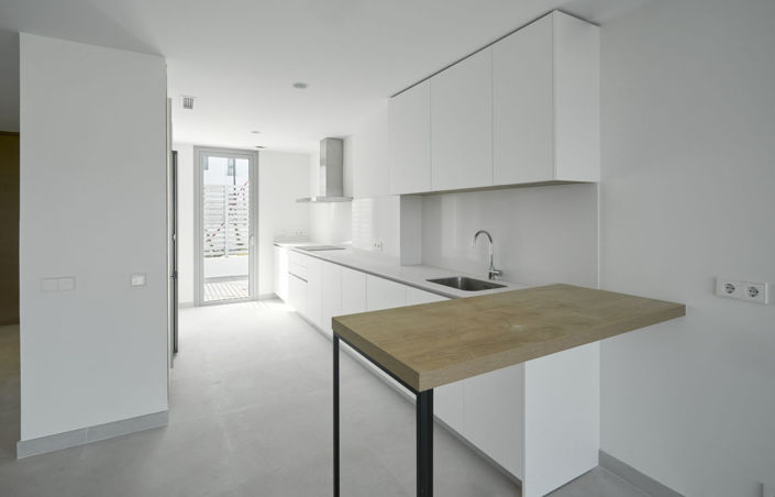 Image No.5-4 Bed Townhouse for sale